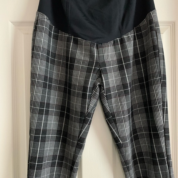 Isabel Maternity by Ingrid & Isabel Plaid Pants Size 2 - Picture 15 of 17